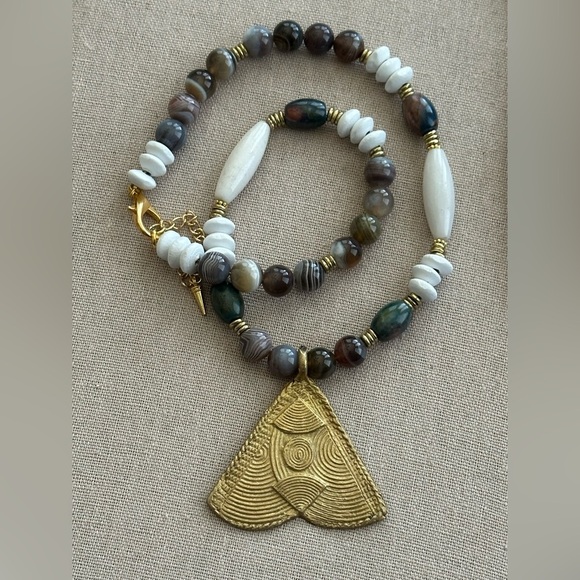 22 inch Botswana Agate and Jade bead necklace NWOT - Picture 2 of 14